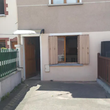 Le Corneuve Apartment